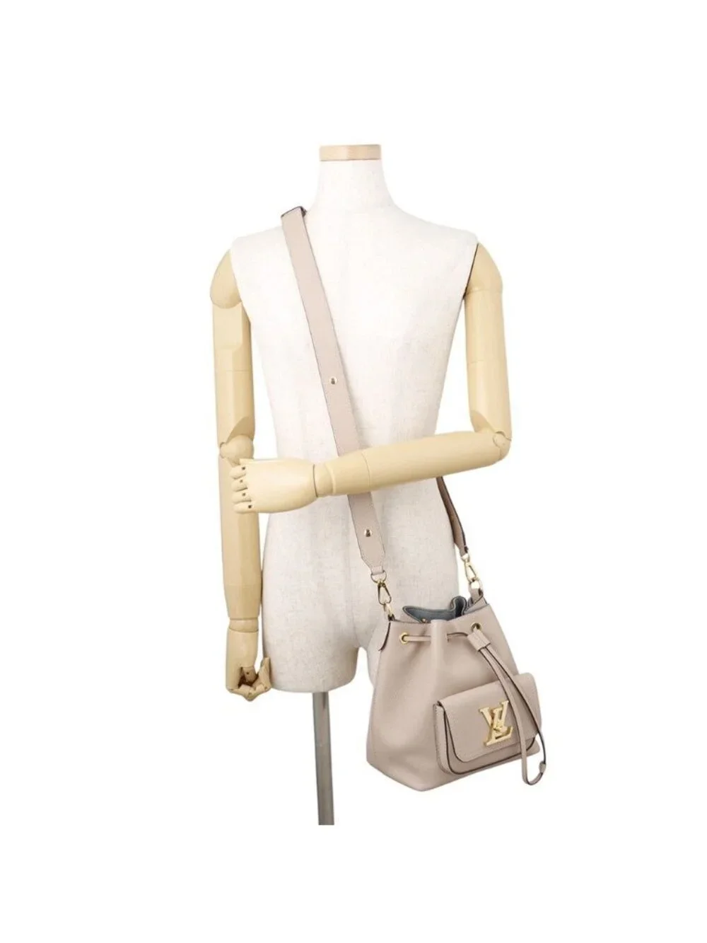 Louis Vuitton Shoulder Bag Leather Lockme Bucket NV 3way